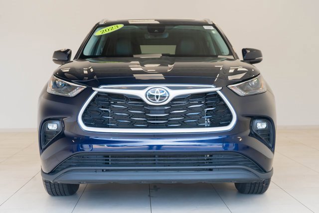 Used 2023 Toyota Highlander XLE image 5