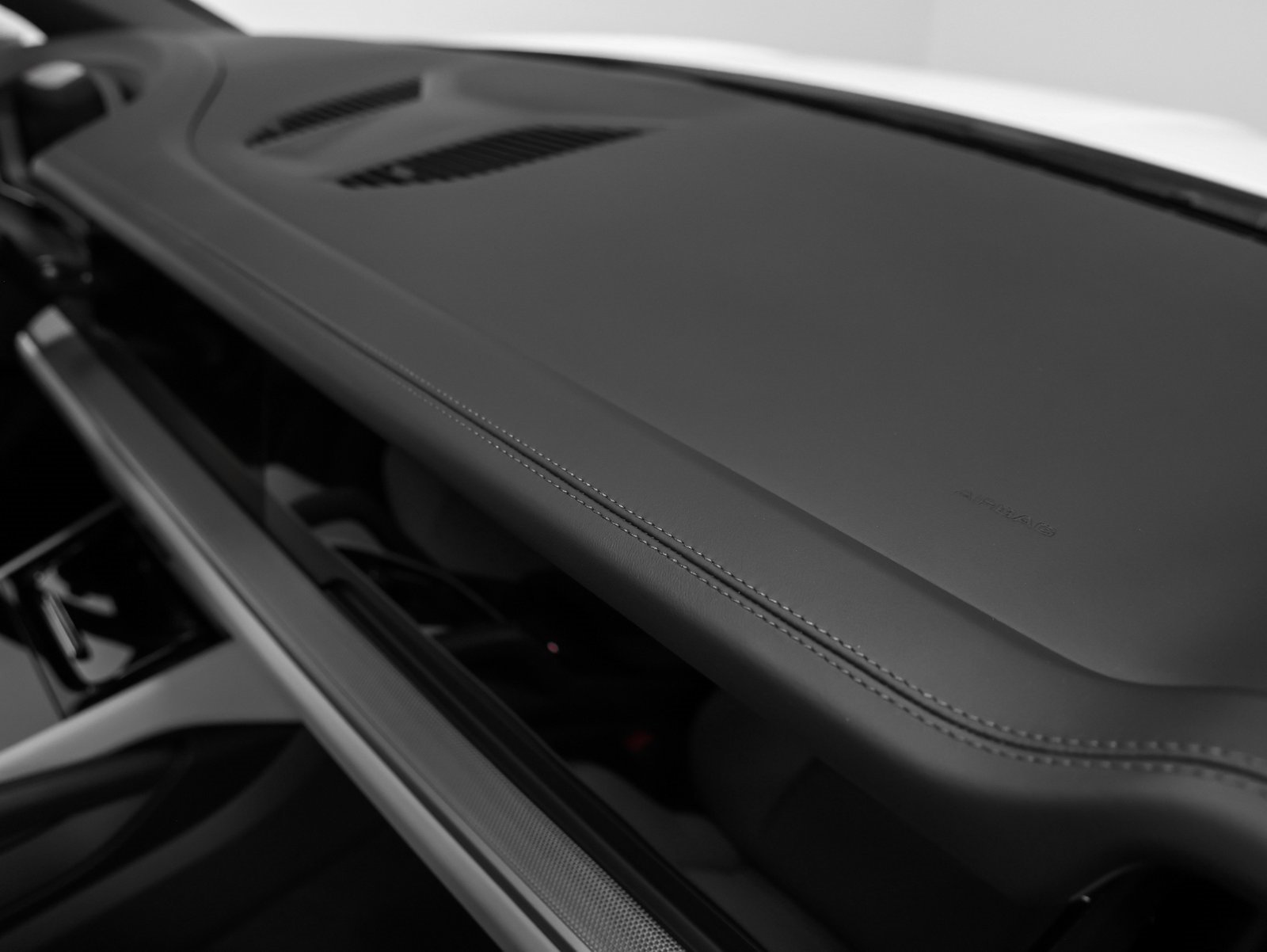 Used 2024 Porsche Cayenne image 20