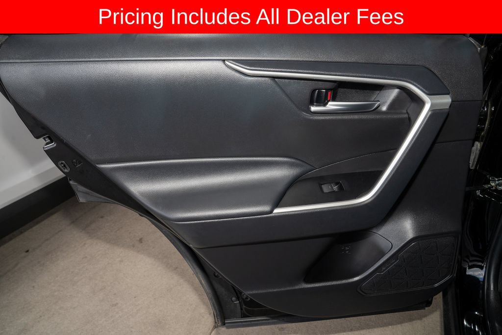 Used 2024 Toyota RAV4 AWD Hybrid image 9