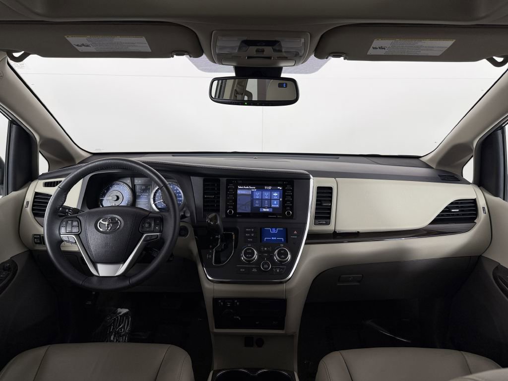 Used 2018 Toyota Sienna XLE Premium w/ Protection Package AWD/4WD image 15