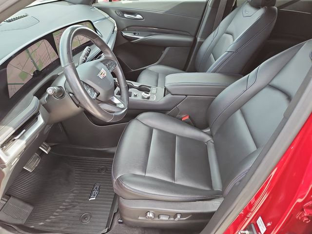 Used 2024 Cadillac XT4 Sport w/ Cold Weather Package FWD image 19