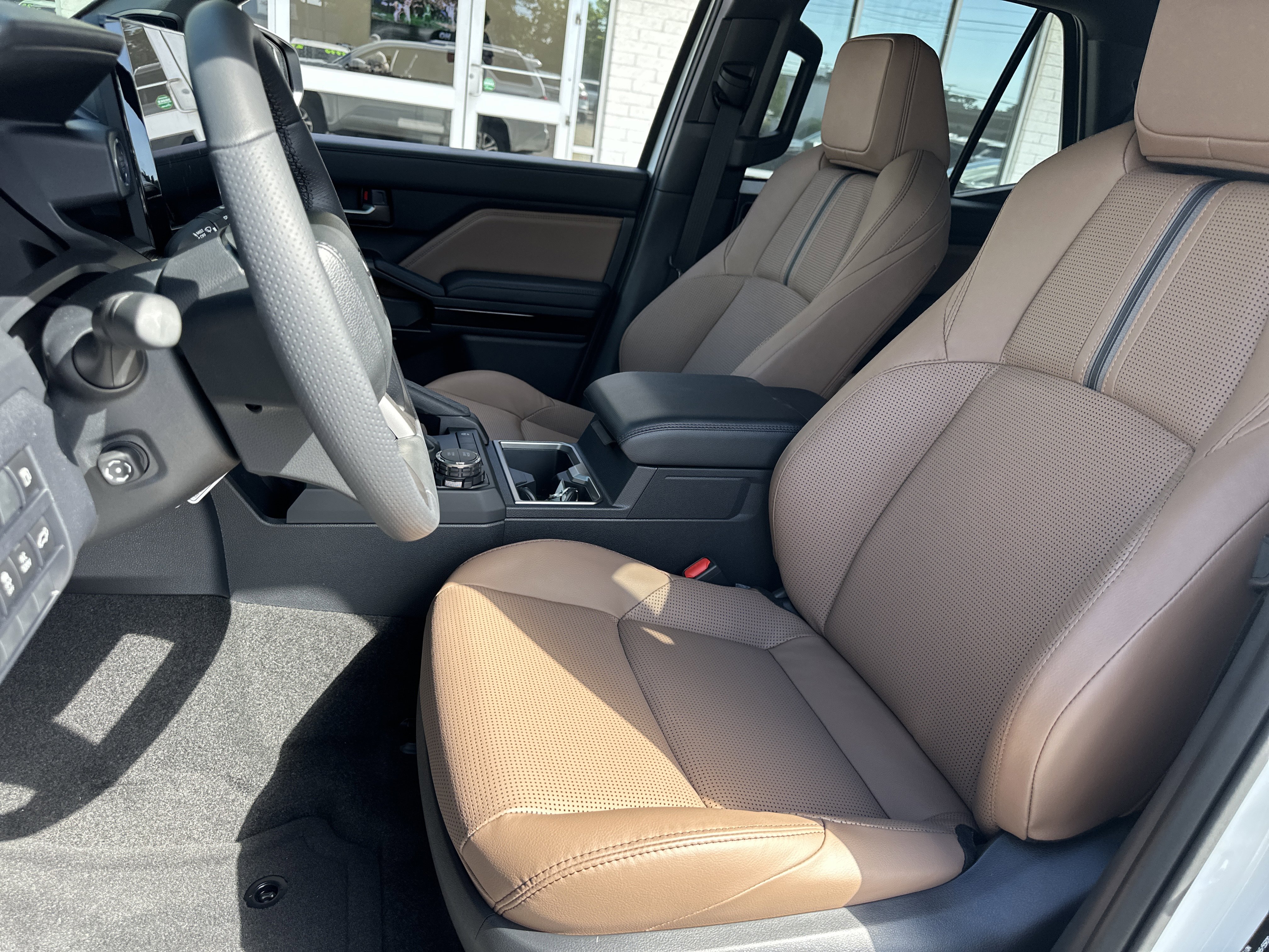 Used 2026 Toyota 4Runner Limited AWD/4WD image 10