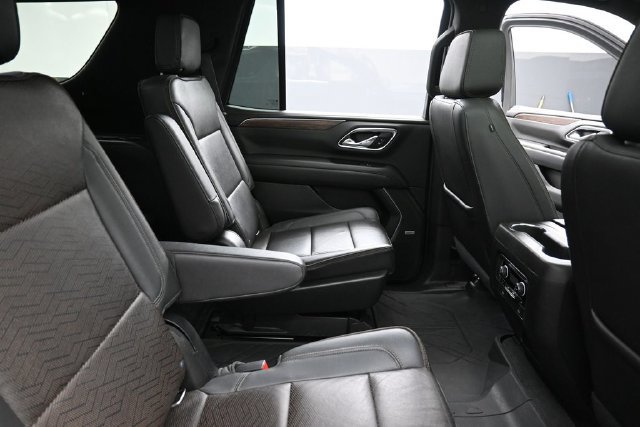 Used 2021 Chevrolet Tahoe High Country w/ Premium Package AWD/4WD image 31