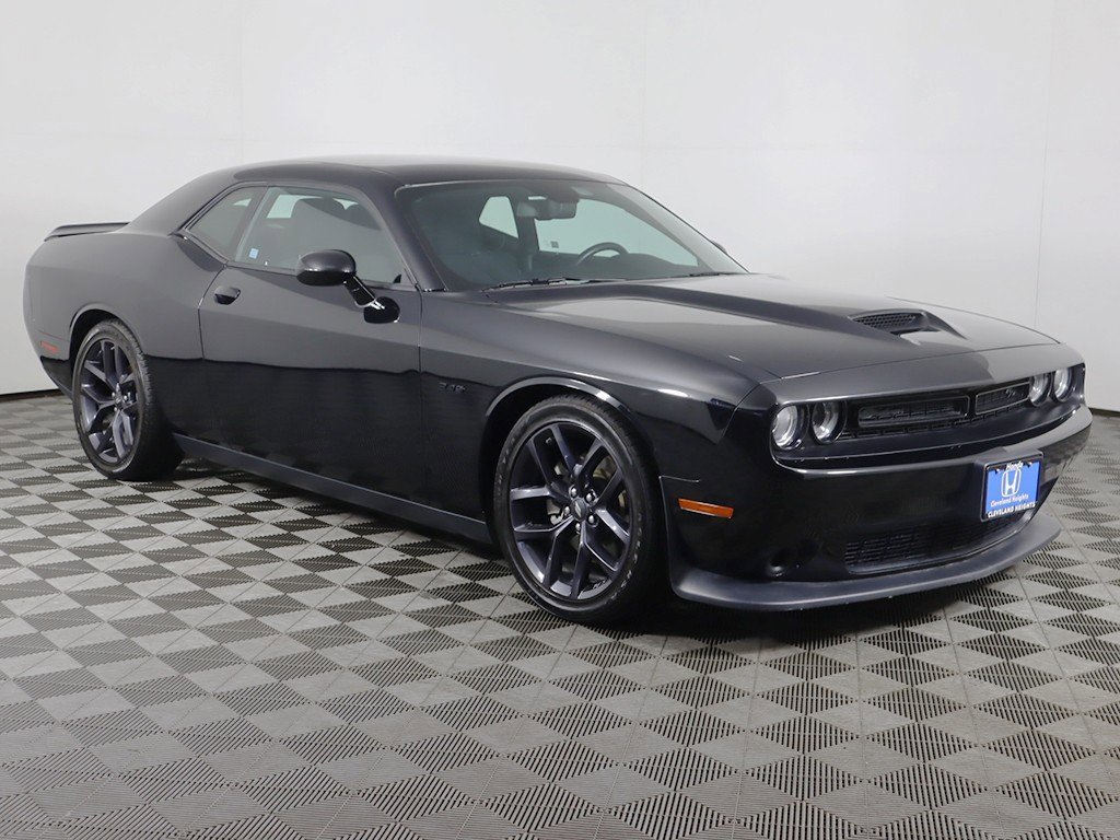 Used 2023 Dodge Challenger R/T w/ Blacktop Package image 2
