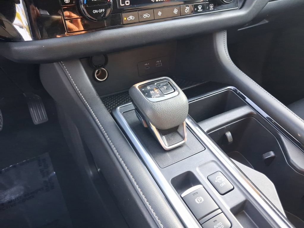 Used 2024 Nissan Pathfinder SV FWD image 25