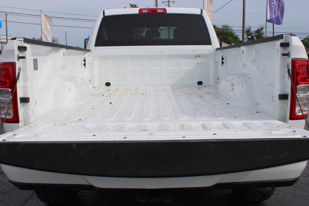 Used 2023 RAM 3500 Tradesman AWD/4WD image 11