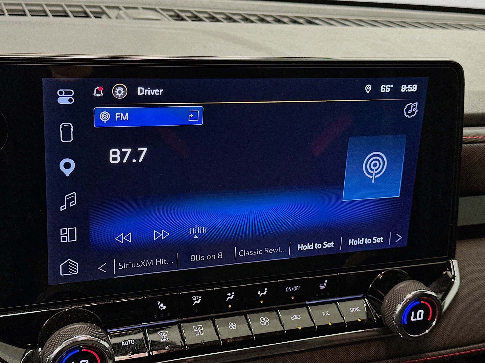 Used 2025 Chevrolet Colorado Z71 AWD/4WD image 21