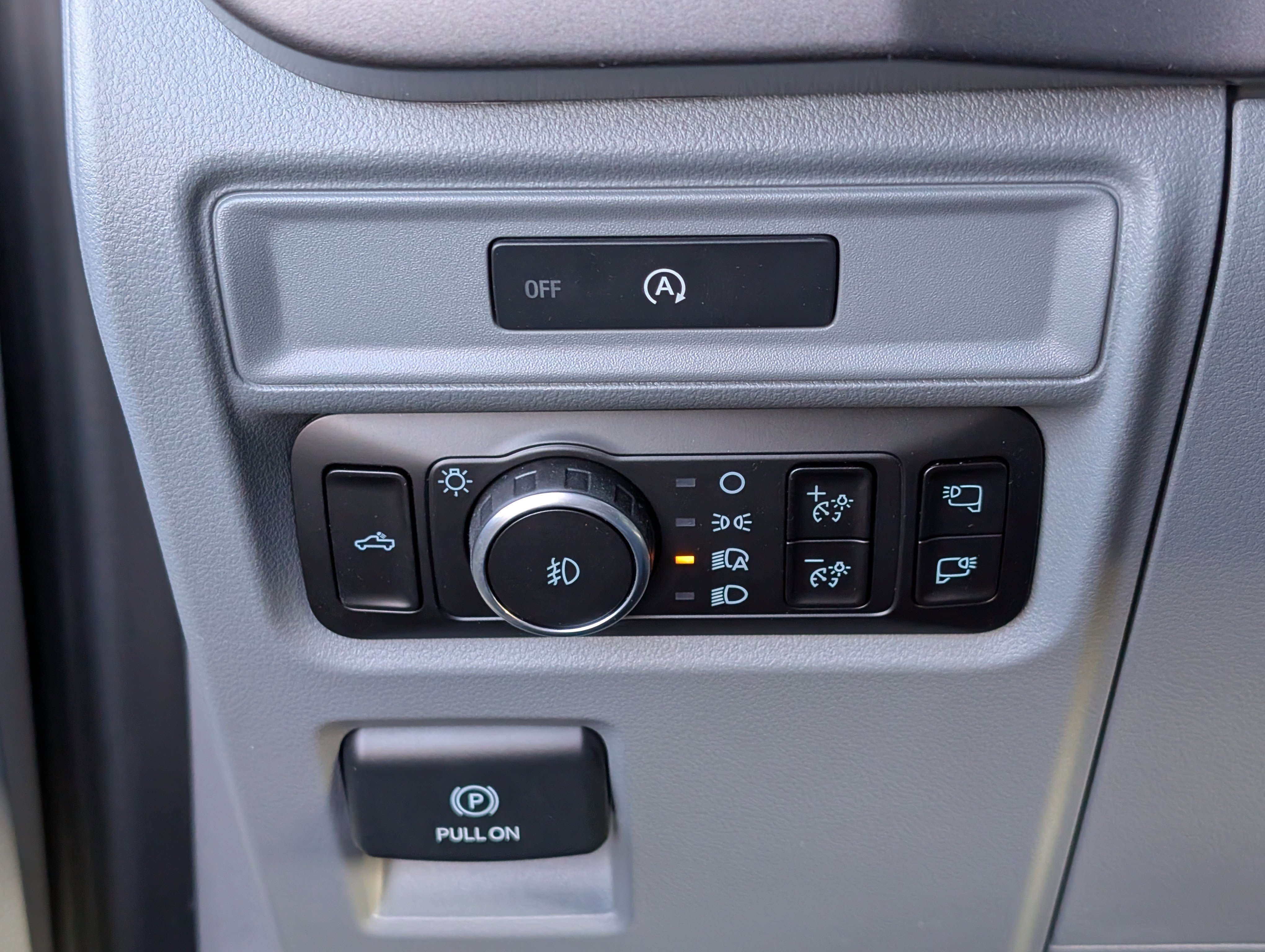 New 2025 Ford F150 XLT w/ Equipment Group 302A MID image 18