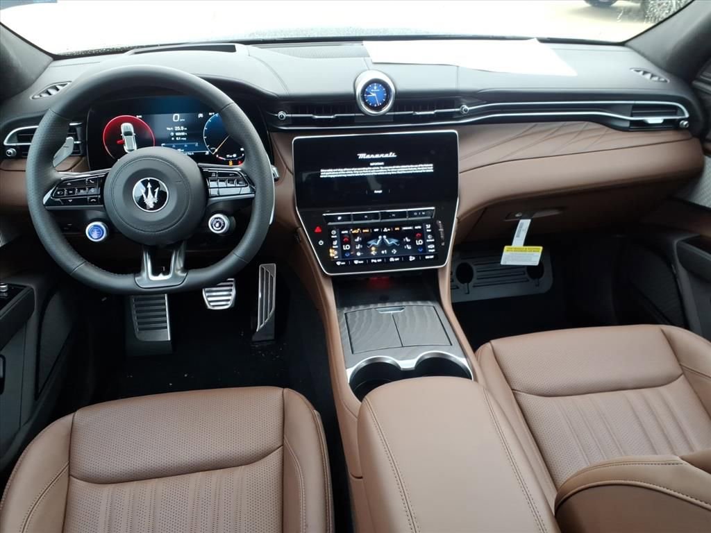 New 2026 Maserati Grecale Modena image 13