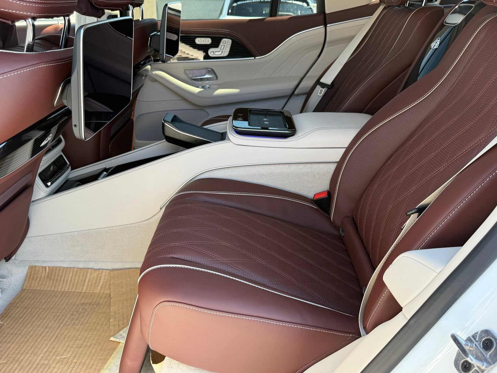 New 2026 Mercedes-Benz Maybach GLS 600 4MATIC image 34