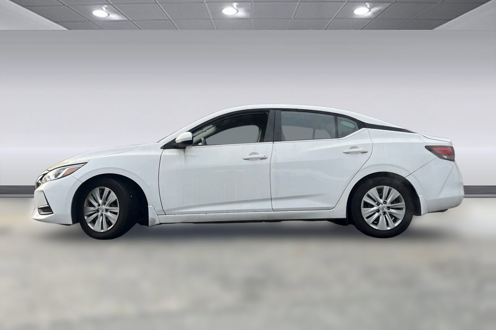 Used 2020 Nissan Sentra S image 2