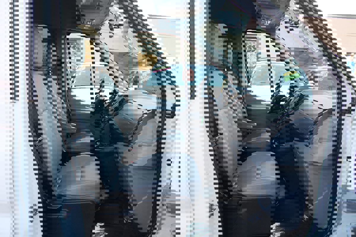 Used 2015 Ford Transit 350 XL RWD image 19