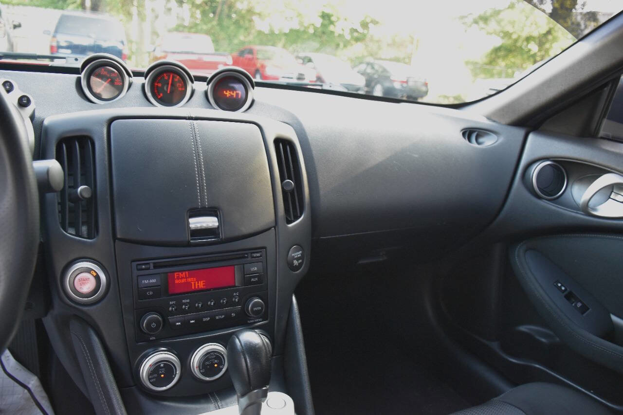 Used 2016 Nissan 370Z Touring w/ Aerodynamics Package image 27