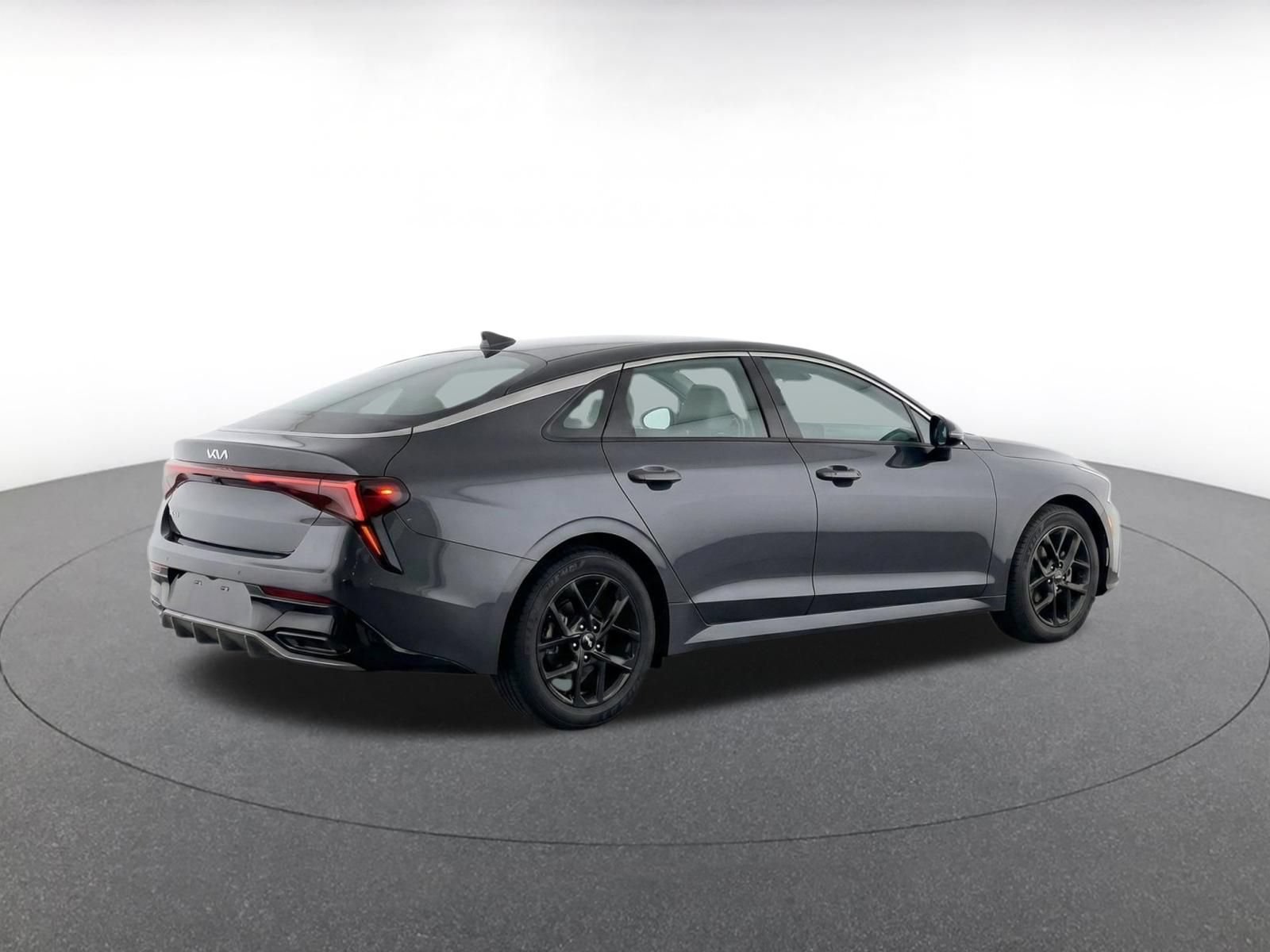 Used 2025 Kia K5 LXS FWD image 9