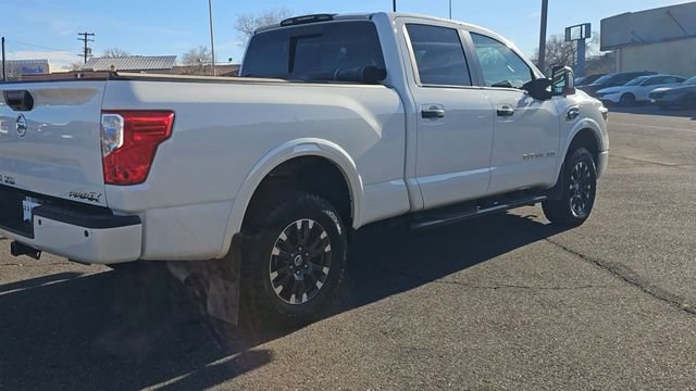 Used 2019 Nissan Titan PRO-4X w/ Pro-4x Convenience Package AWD/4WD image 9