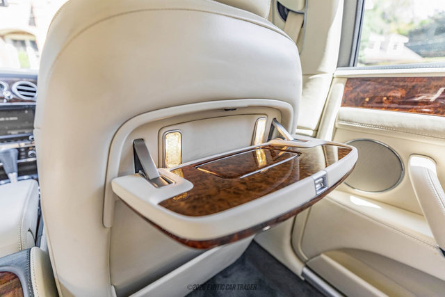 Used 2014 Bentley Flying Spur W12 AWD/4WD image 32