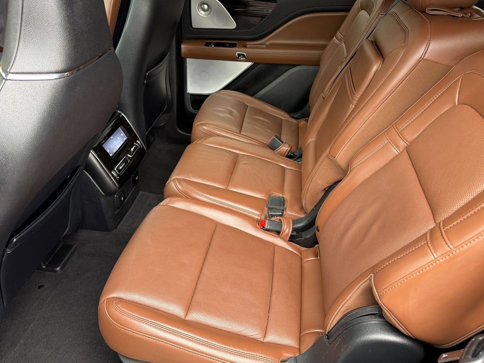 Used 2022 Lincoln Aviator Grand Touring w/ Equipment Group 301A AWD/4WD image 22