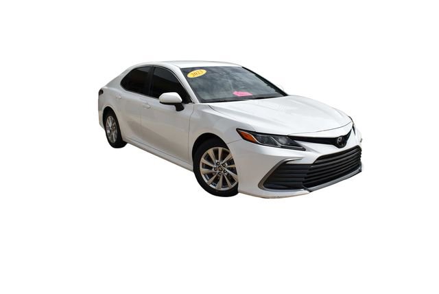 Used 2023 Toyota Camry LE FWD image 2