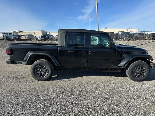 New 2026 Jeep Gladiator Sport video 2