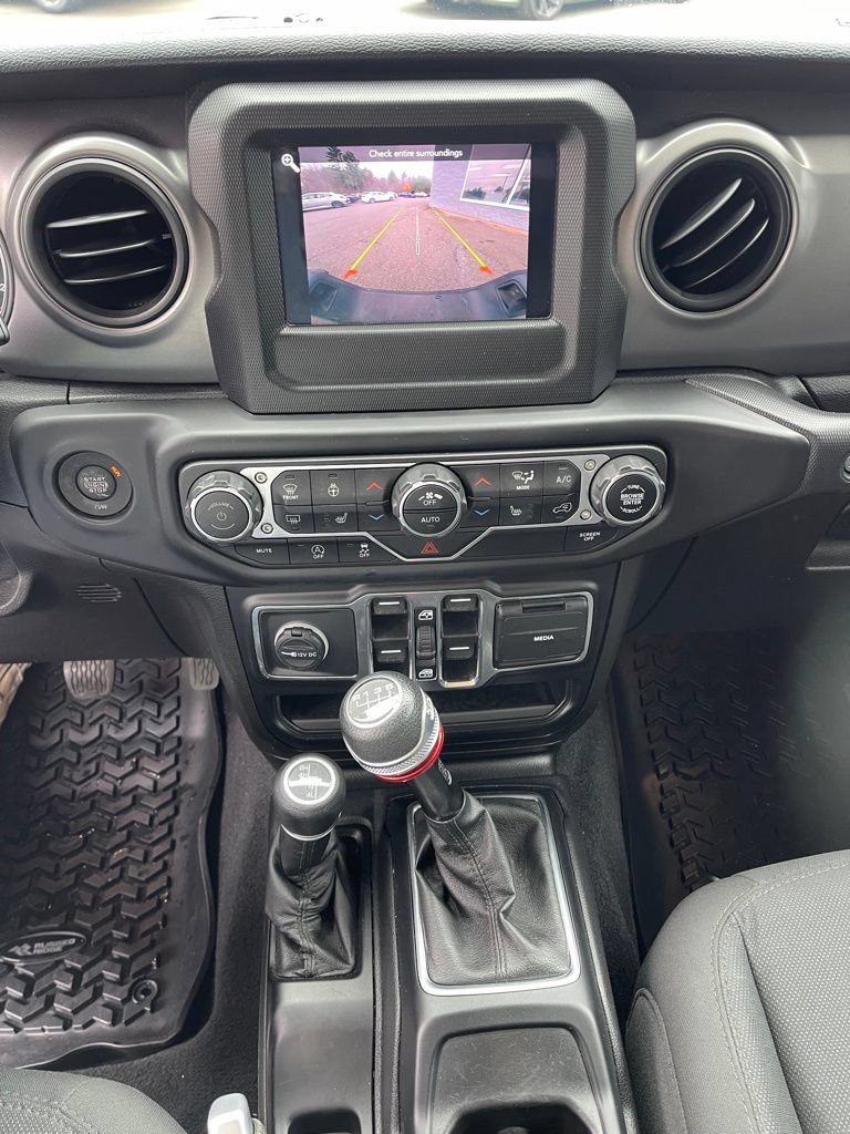 Used 2021 Jeep Gladiator Sport AWD/4WD image 21