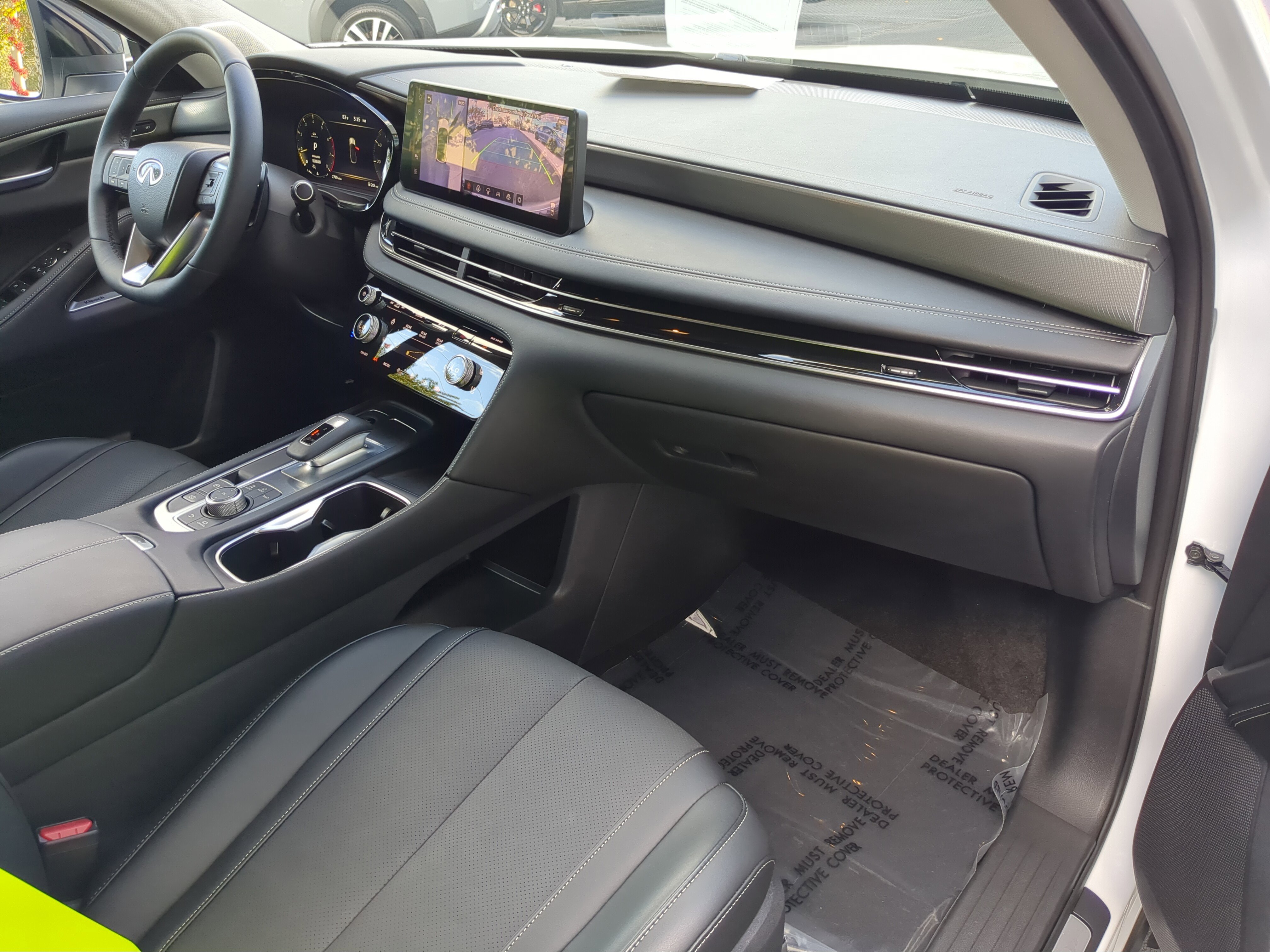 Used 2026 INFINITI QX60 Luxe w/ Cargo Package image 11