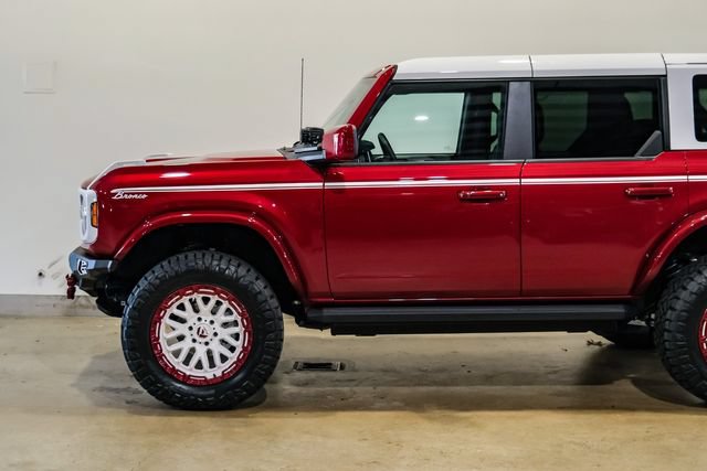 Used 2025 Ford Bronco Heritage Edition AWD/4WD image 42