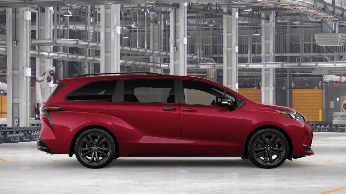 New 2026 Toyota Sienna XSE FWD image 14