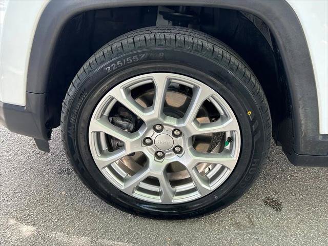Certified 2023 Jeep Compass Latitude AWD/4WD image 32