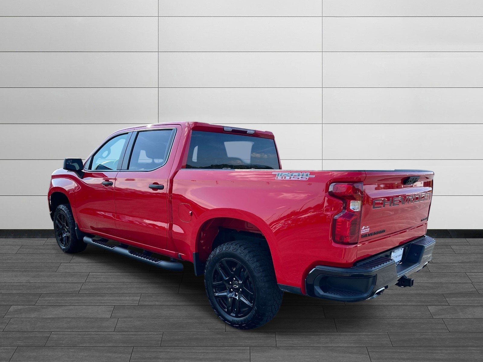 Used 2026 Chevrolet Silverado 1500 Custom Trail Boss w/ LPO, Dark Essentials Package AWD/4WD image 5