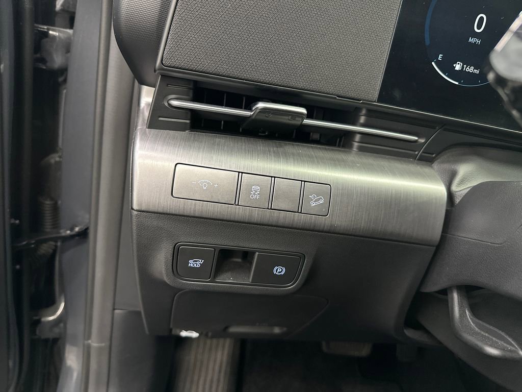 Used 2024 Hyundai Kona Limited image 34