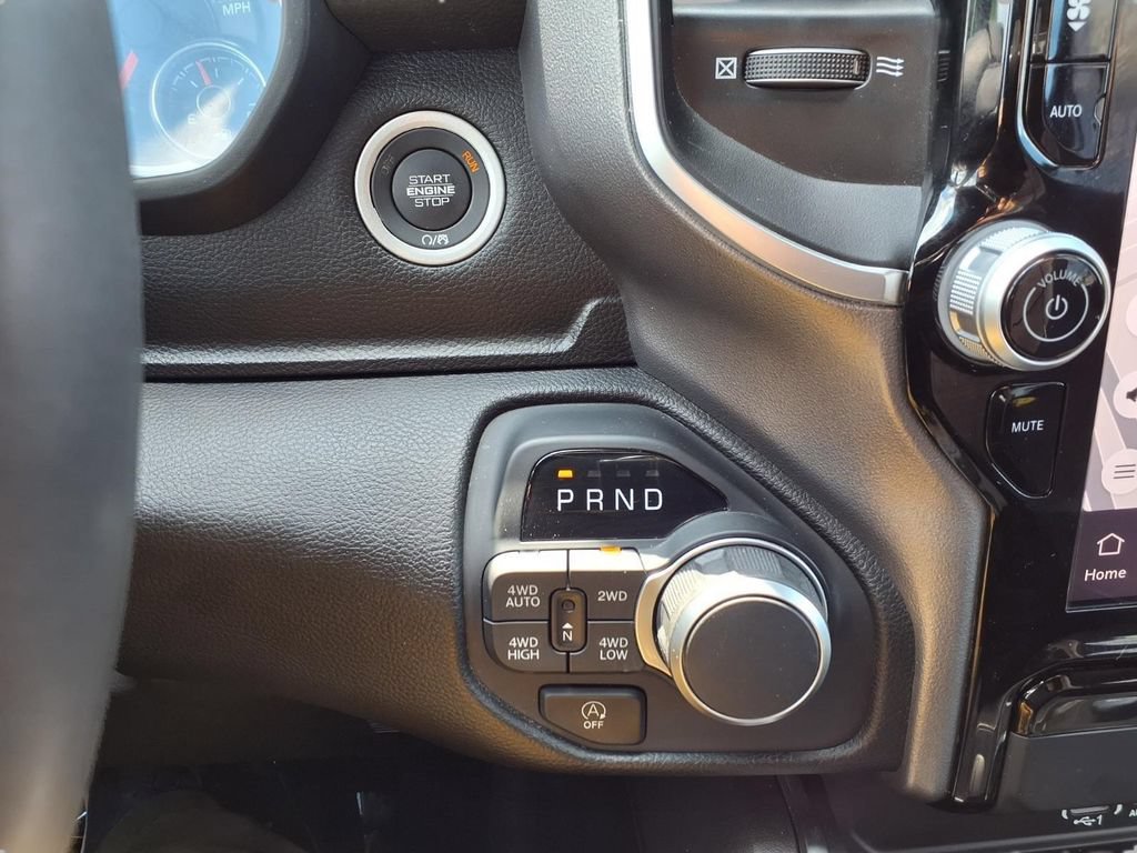 Used 2025 RAM 1500 Big Horn AWD/4WD image 8