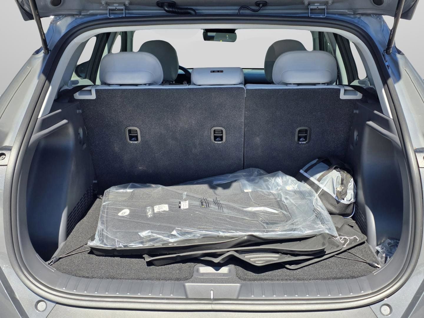 New 2026 Hyundai Kona SE image 13