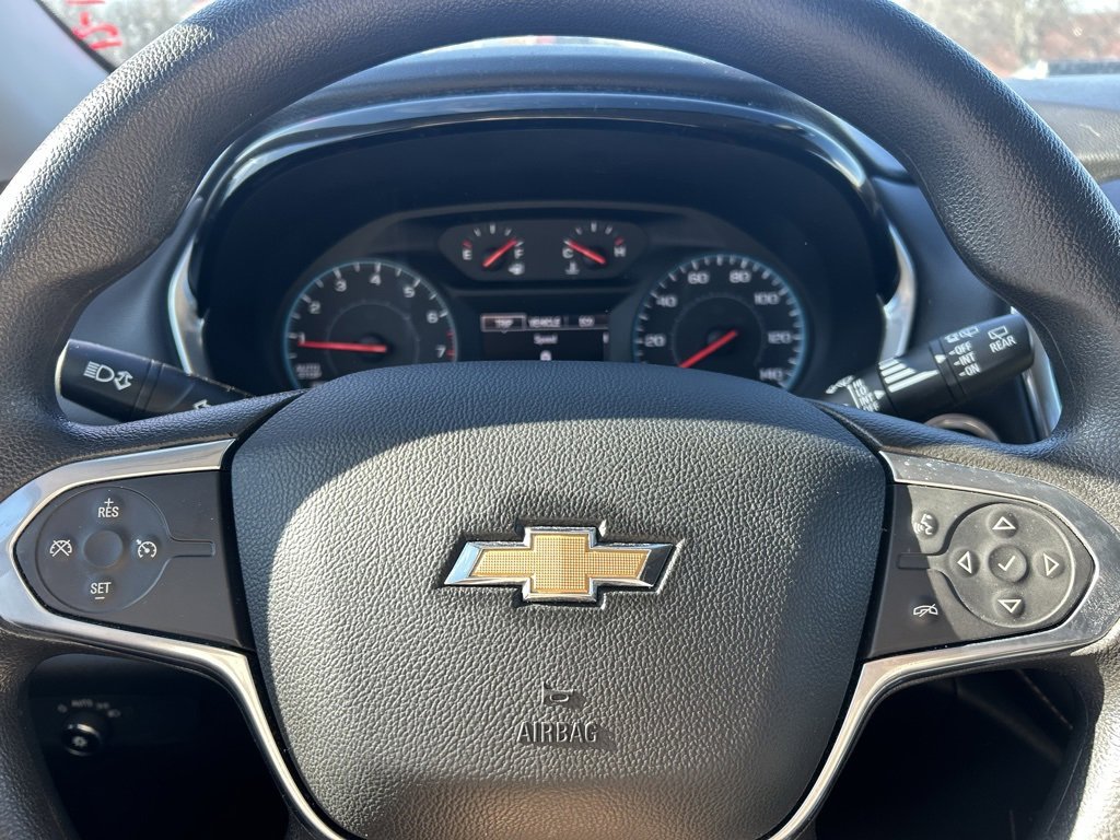 Used 2021 Chevrolet Traverse LS image 16