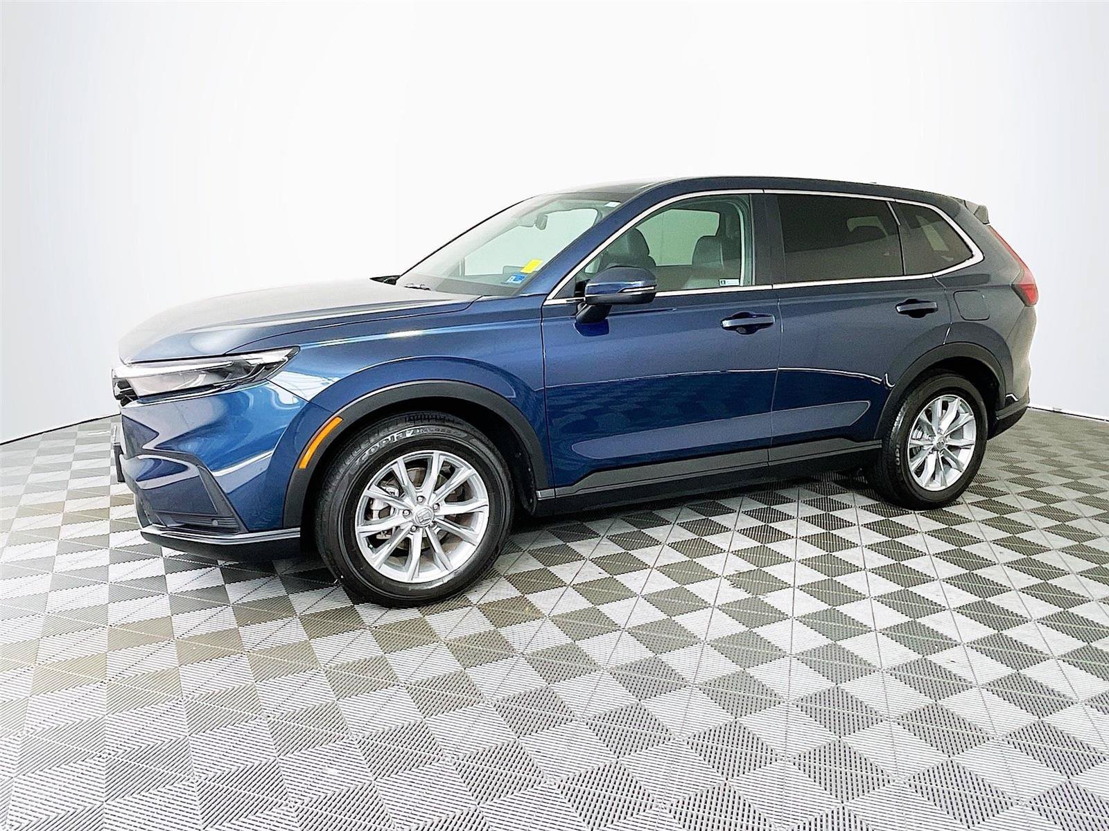 Used 2025 Honda CR-V EX-L image 4