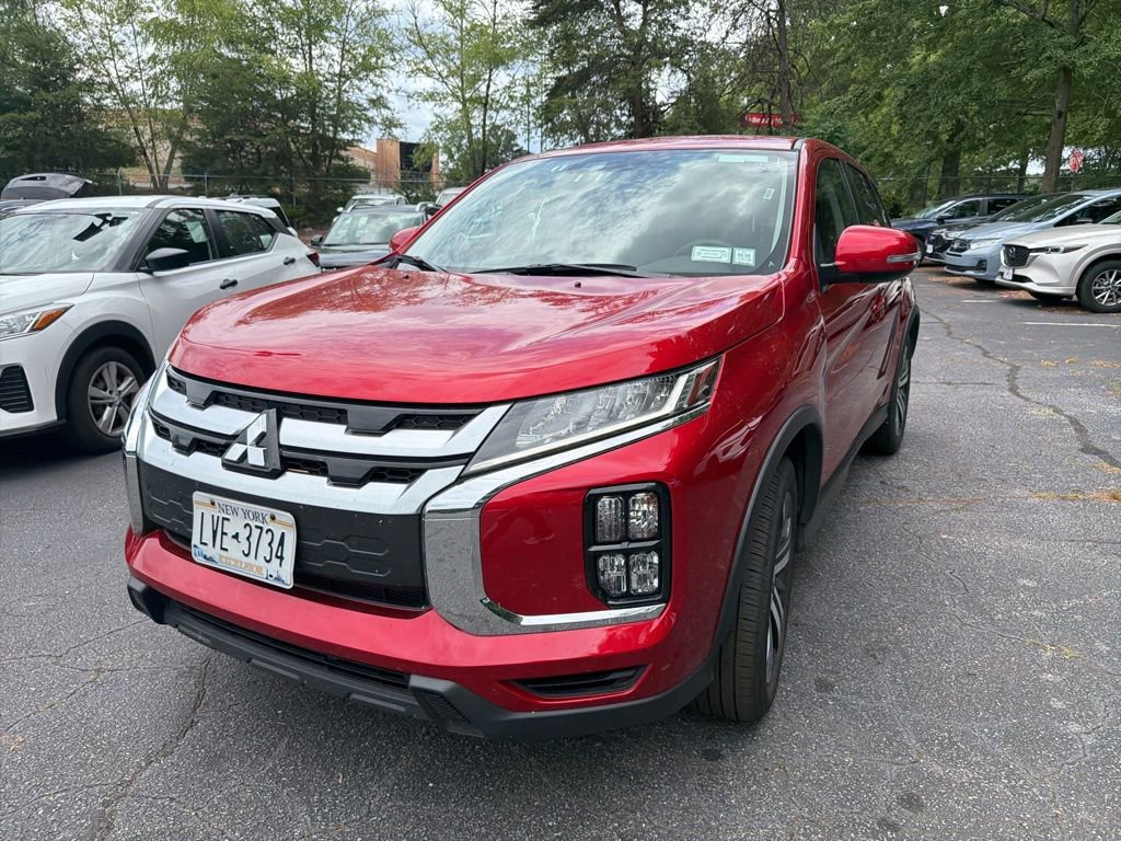 Used 2025 Mitsubishi Outlander Sport SE AWD/4WD image 1