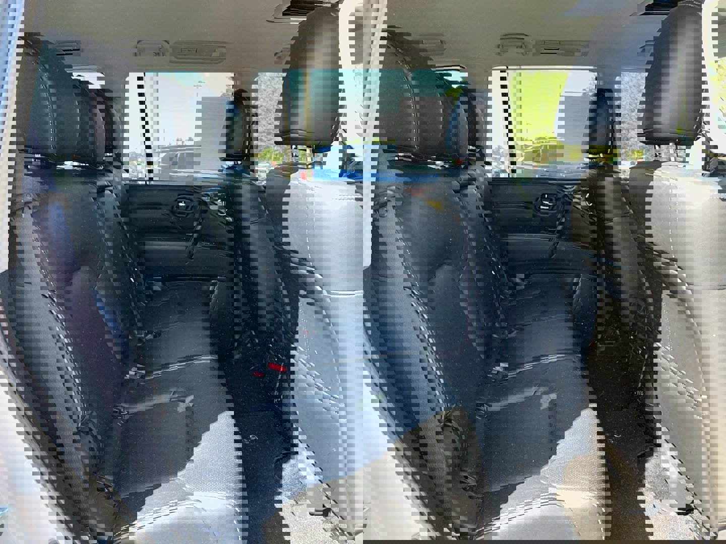 Used 2022 INFINITI QX80 Luxe w/ All-Season Package image 26