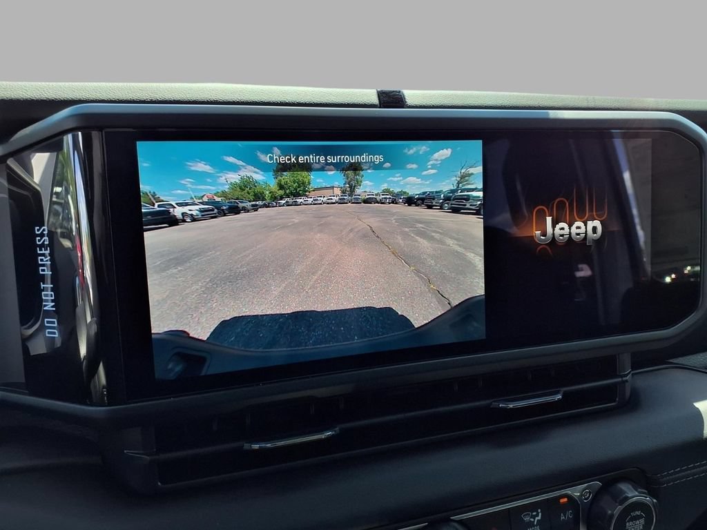 New 2026 Jeep Gladiator Sport AWD/4WD image 6
