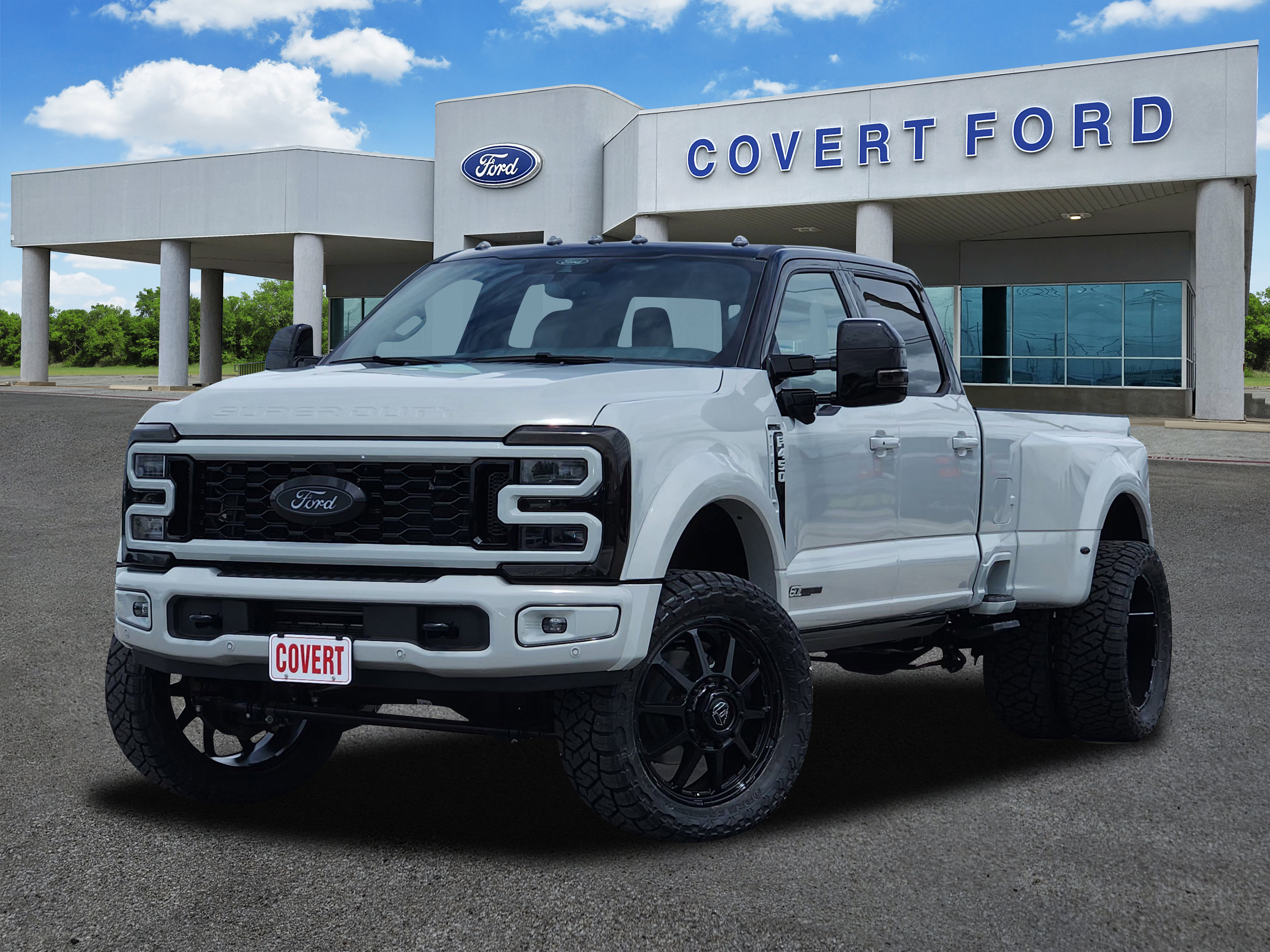 New 2026 Ford F450 Platinum w/ FX4 Off-Road Package