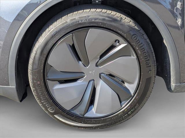 Used 2026 Tesla Model Y 2WD image 27