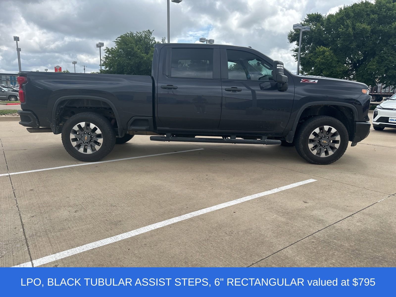 Used 2024 Chevrolet Silverado 2500 Custom w/ Custom Value Package AWD/4WD image 6