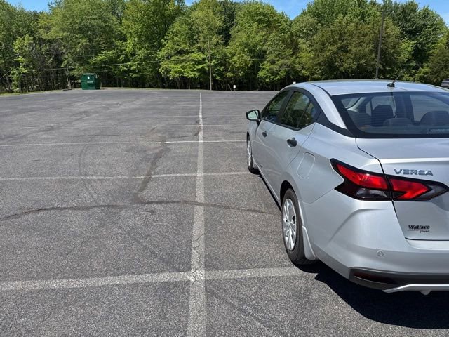 Used 2024 Nissan Versa S FWD image 10