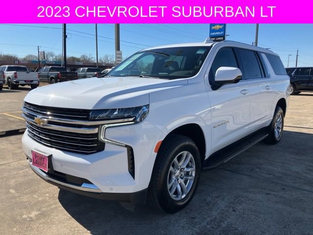 Used 2023 Chevrolet Suburban LT image 3