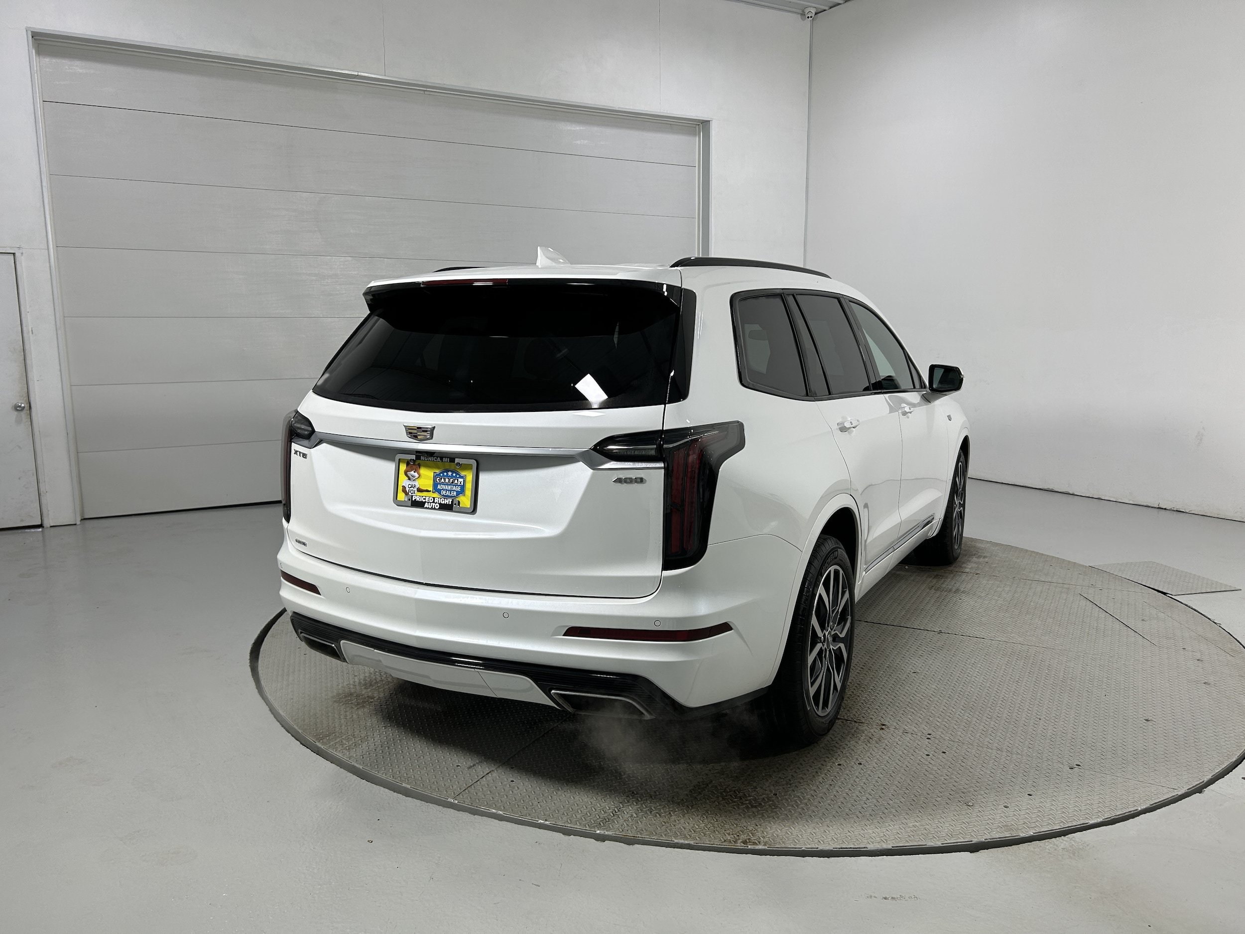 Used 2021 Cadillac XT6 Sport w/ LPO, Floor Liner Package AWD/4WD image 40