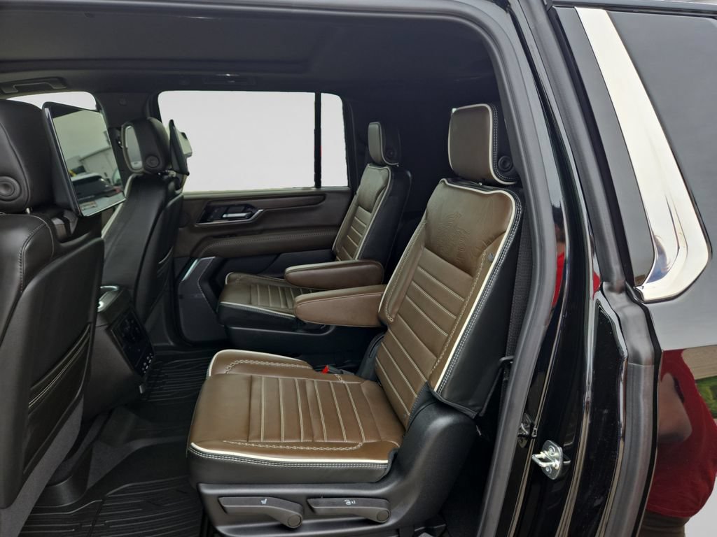 New 2026 GMC Yukon XL Denali Ultimate AWD/4WD image 38