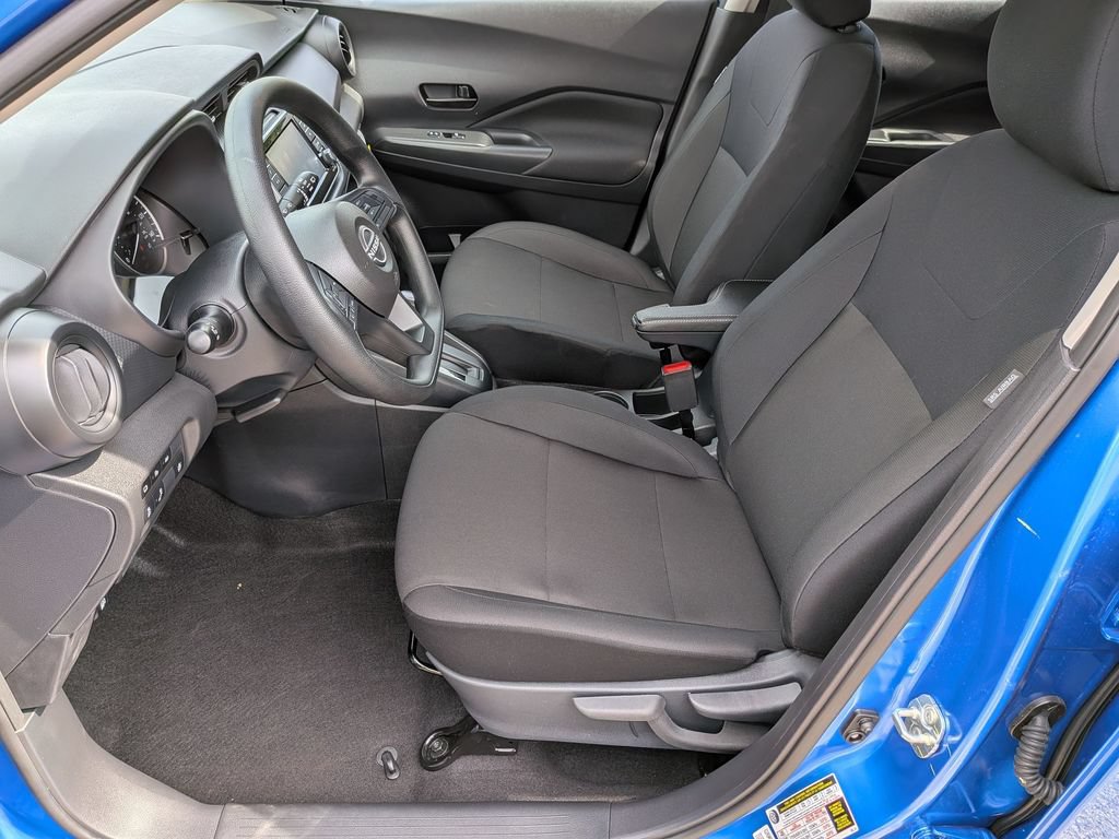 Used 2025 Nissan Kicks Play S FWD image 15