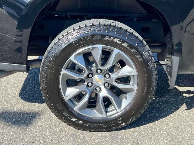 Used 2025 Chevrolet Silverado 1500 LT w/ Leather Package RWD image 8