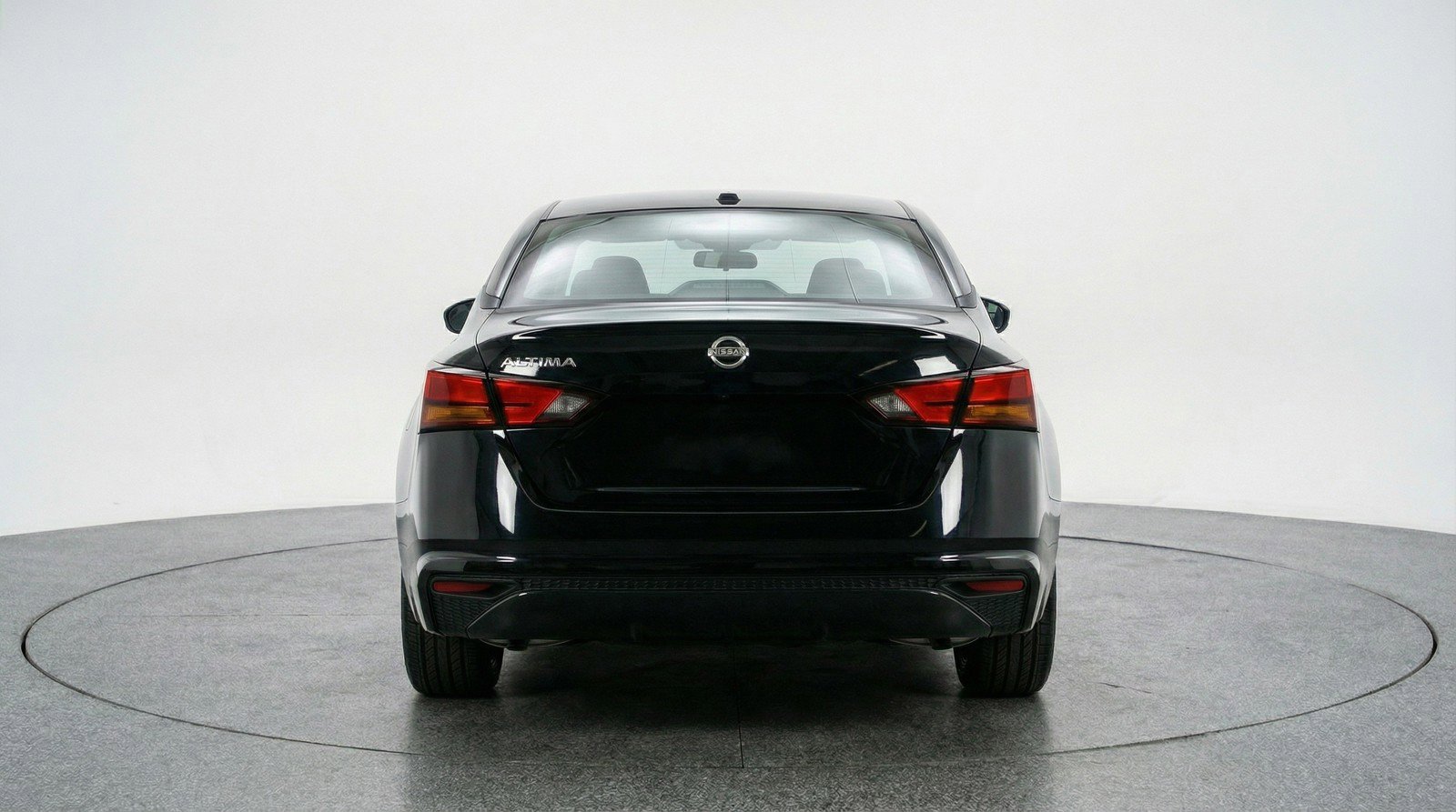 Used 2025 Nissan Altima 2.5 SV image 7