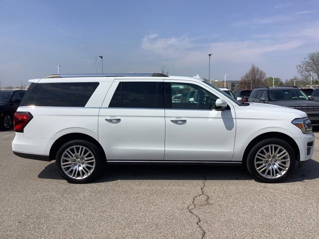 Used 2024 Ford Expedition Max Limited AWD/4WD image 4