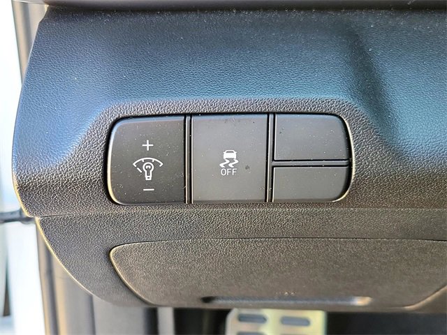 Used 2025 Hyundai Elantra Sport image 29