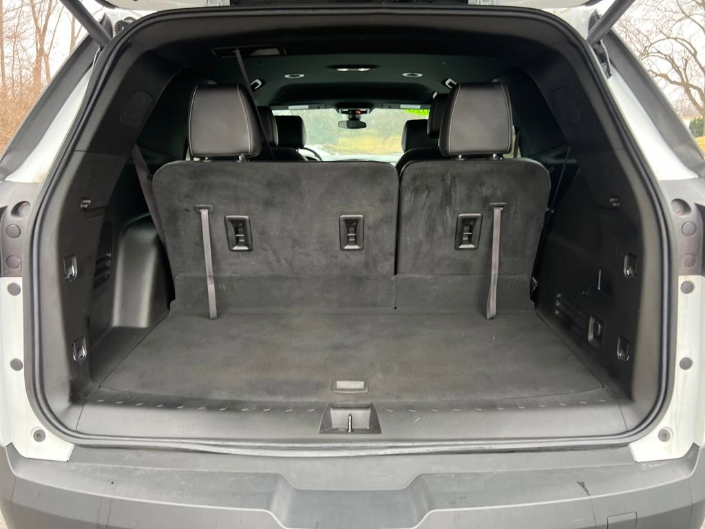Used 2023 Chevrolet Traverse LT image 26